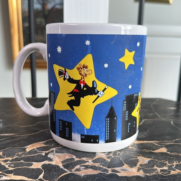 Toys R Us Large Starry Night Cityscape Mug - Picture 5 of 7